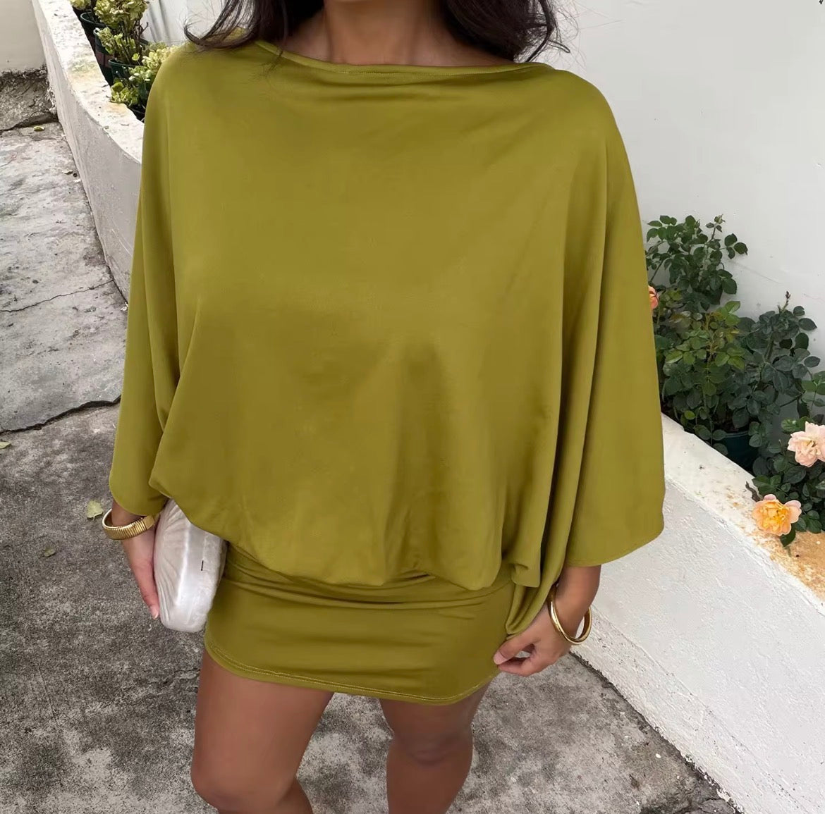 Evergreen backless dress